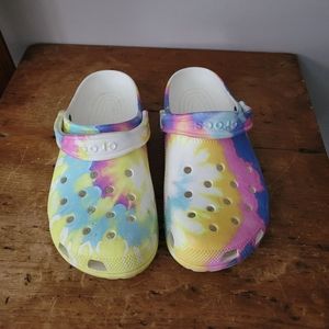 Tie dye Crocs, women 8